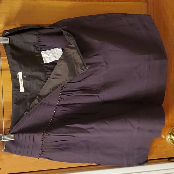 Cute ladies grey skirt - Picture 4 of 4